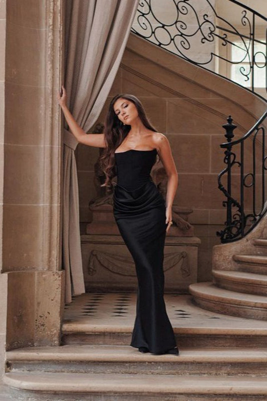 Backless Edition Cinched Waist Maxi Dress