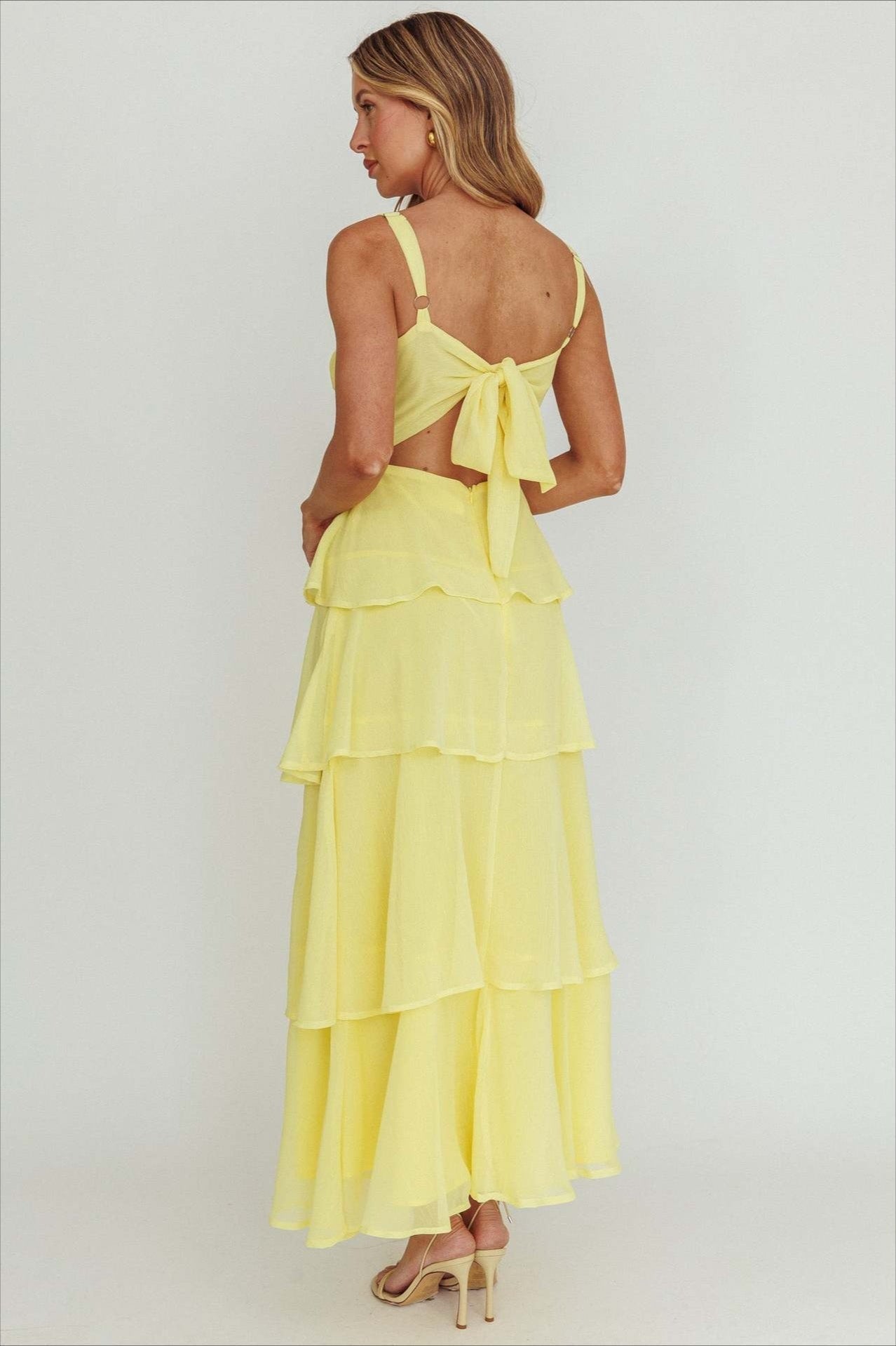 Alluring Backless Halter Tiered Ruched Waist Maxi Prom Dress