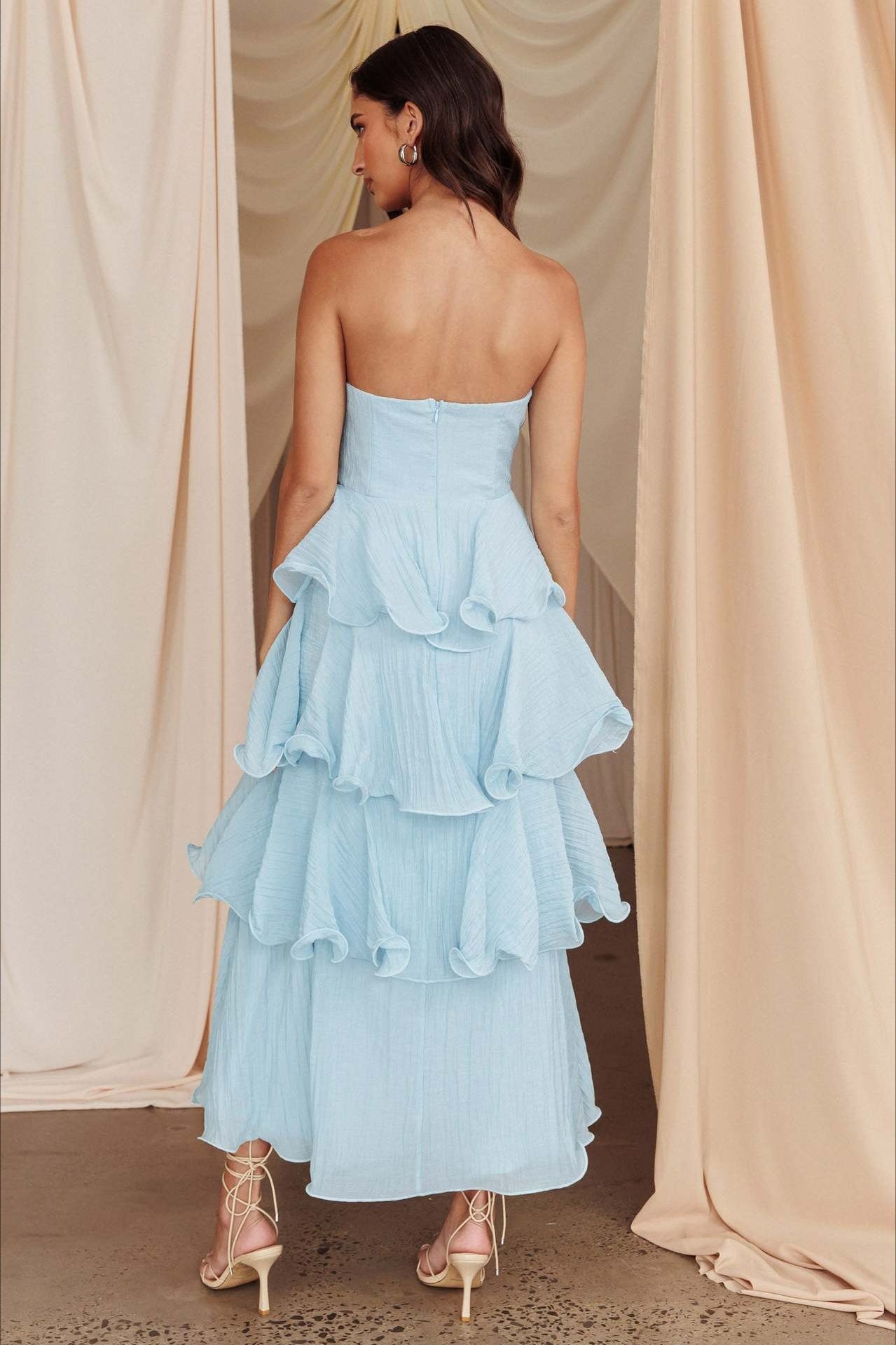 Chic Slim Fit Strapless Backless Ruffled Prom Dress