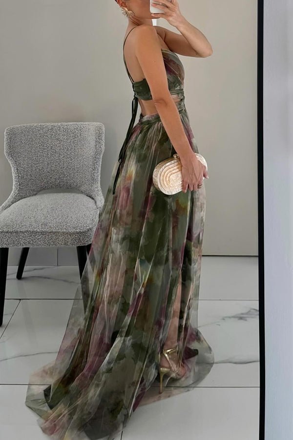 Paty Chic Maxi Dress in an Elegant Floral Print for Women