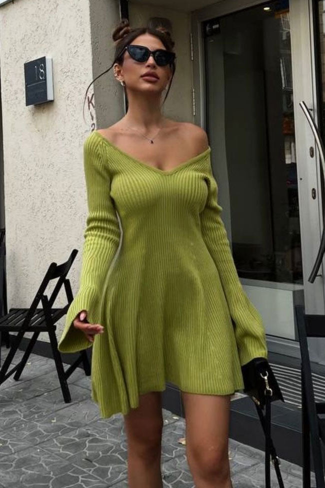 Chic Deep V Neck Long Sleeve A Line Ribbed Knit Winter Party Mini Dress - Green