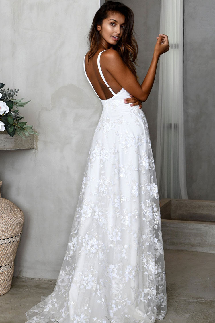 Stylish V Neck Lace Applique A-Line Maxi Beach Wedding Dress - White