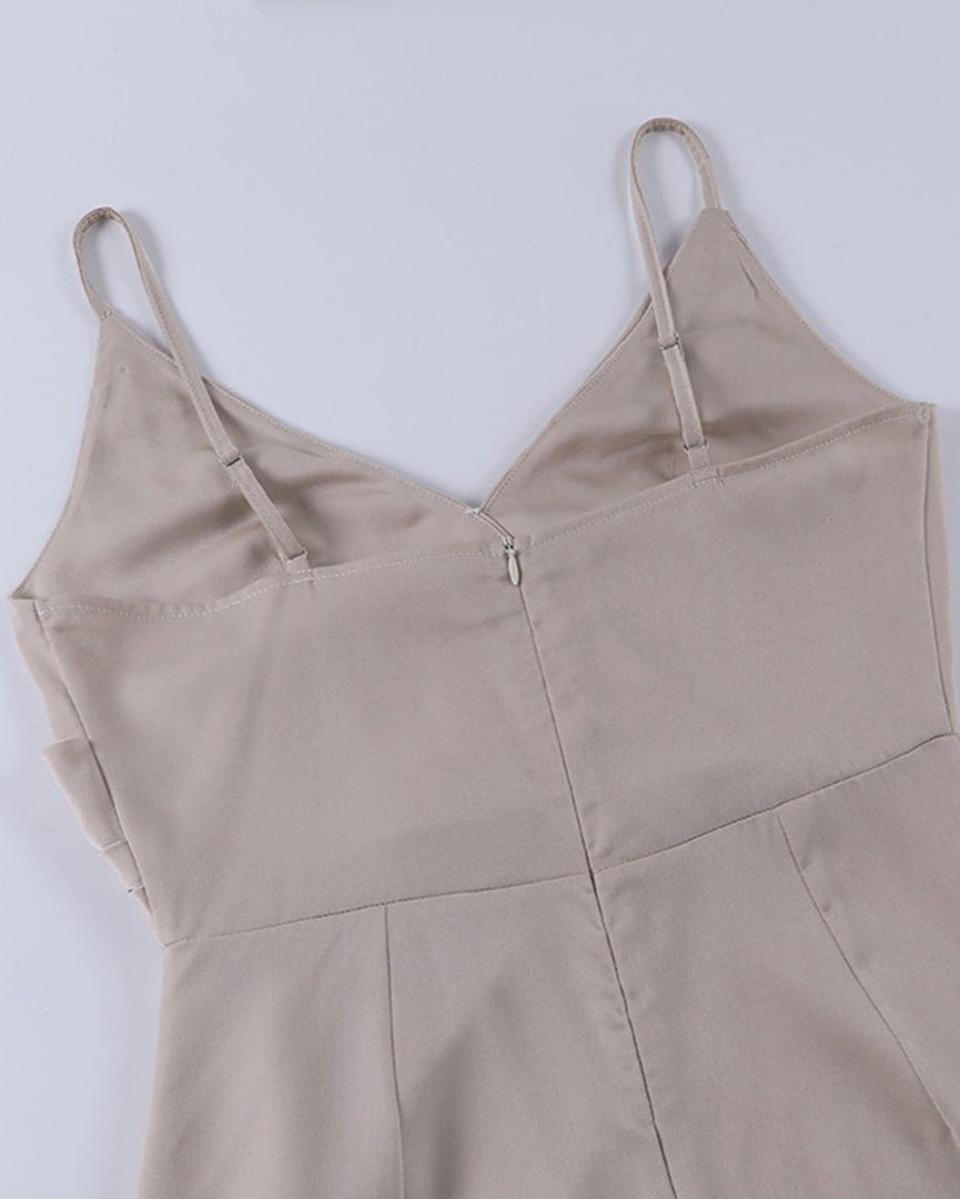 Dolores Chic Maxi Dress with a Sweetheart Neckline and Slit
